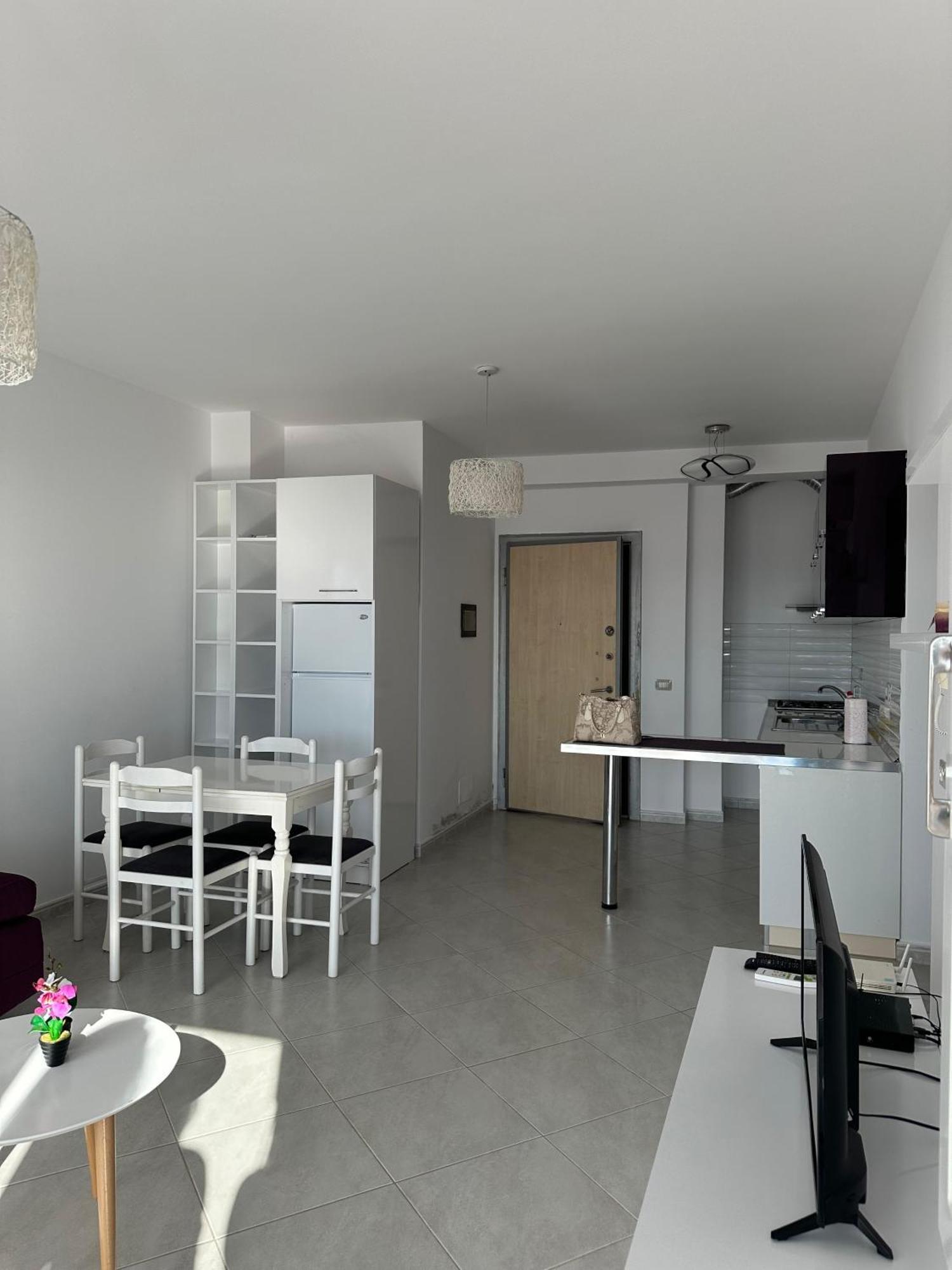 Sea View Apartment Vlorë Exterior foto