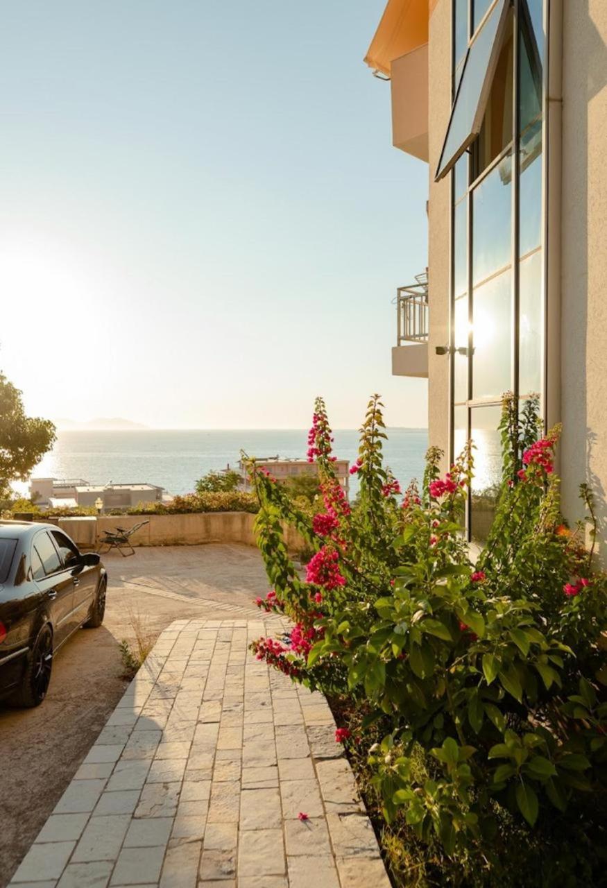 Sea View Apartment Vlorë Exterior foto