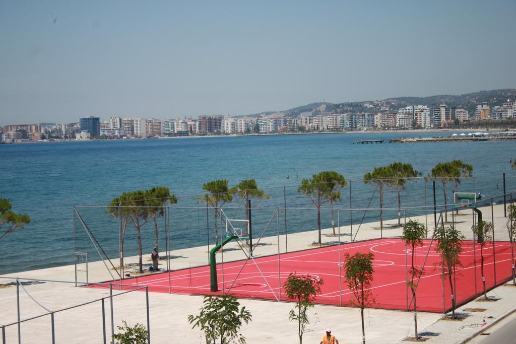 Sea View Apartment Vlorë Exterior foto